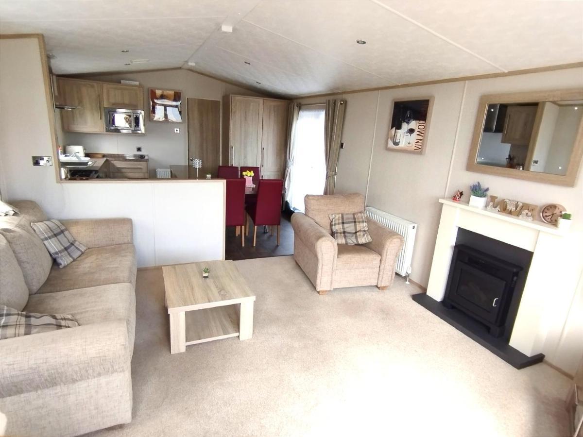 Sand Le Mere Holiday Village Caravan Hire Tunstall  Екстериор снимка