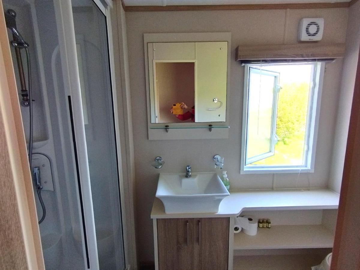 Sand Le Mere Holiday Village Caravan Hire Tunstall  Екстериор снимка